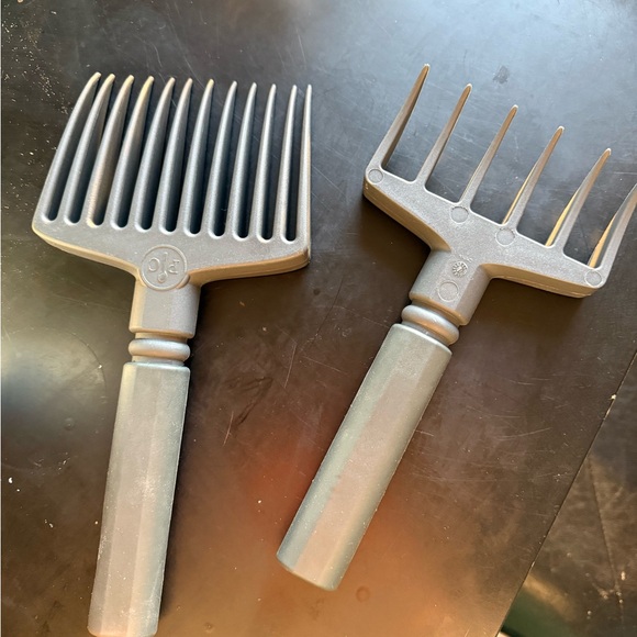Pampered Chef Gray Meat Tenderizer Set - Picture 2 of 2